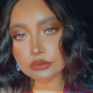 Meet your Posher, Katlin